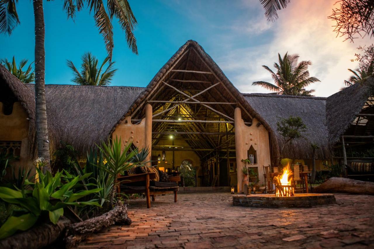 Turtle Cove Lodge And Yoga Shala Praia do Praia do Tofo Екстериор снимка